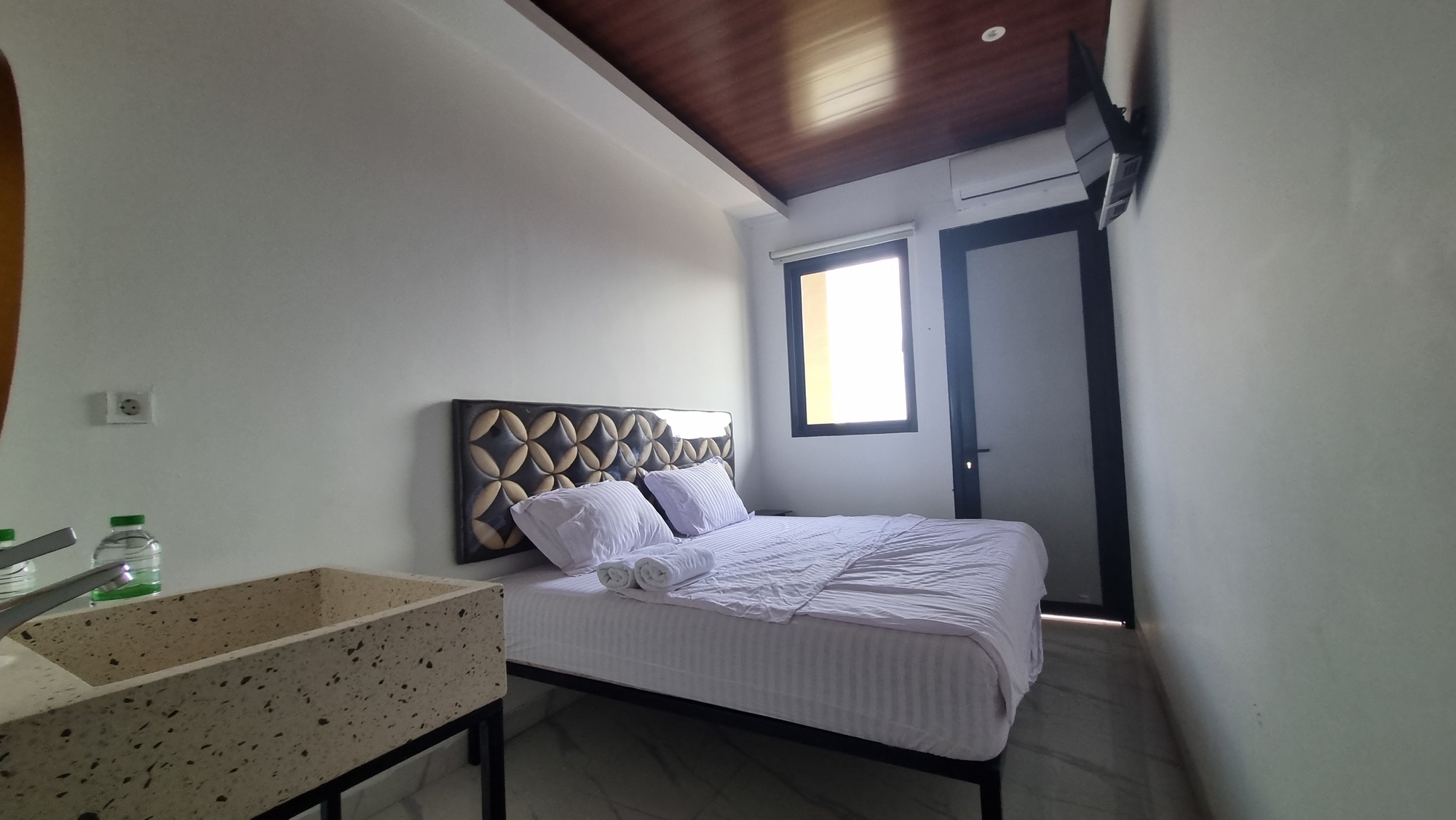 Duluxe Room — Inn Hotel Management