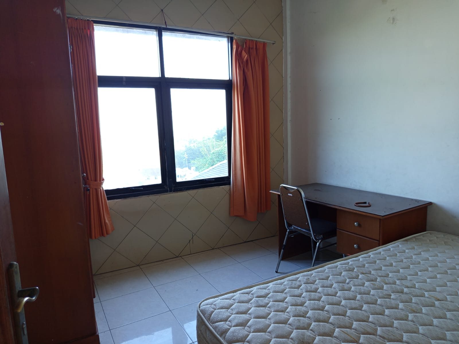 Standard Room 3 — Inn Hotel Management