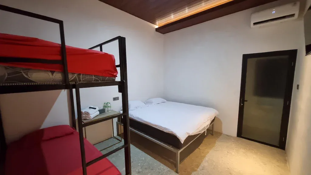 VVIP 4Person - Upper Room — Inn Hotel Management